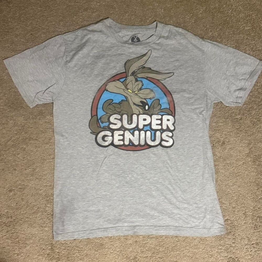 Looney Tunes Wile E. Coyote “Super Genius” graphic T-shirt